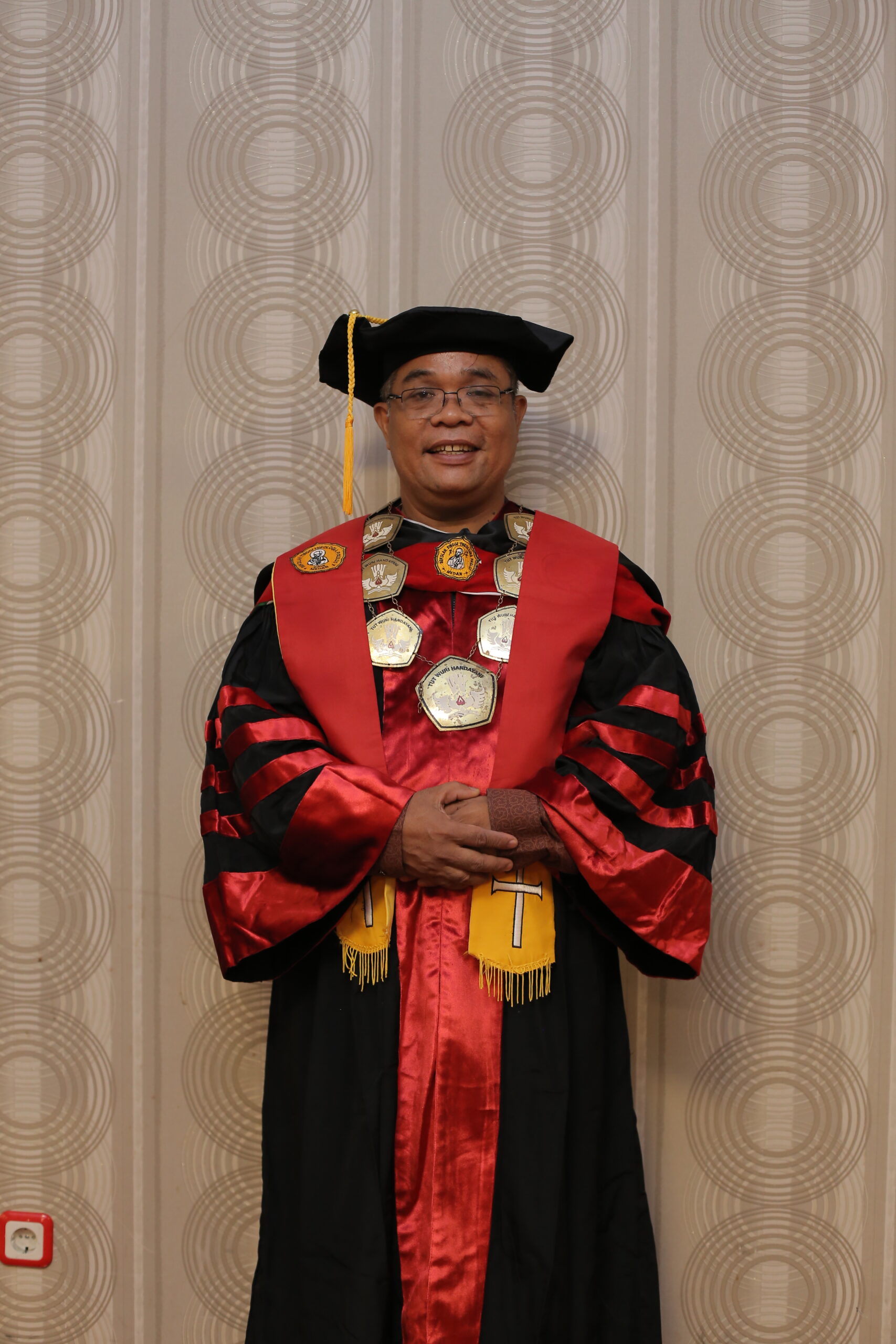 Dr. Bona